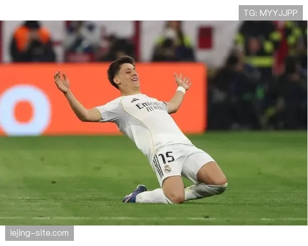 皇马战术僵化与更衣室裂痕显现，豪门根基面临稳定性考验